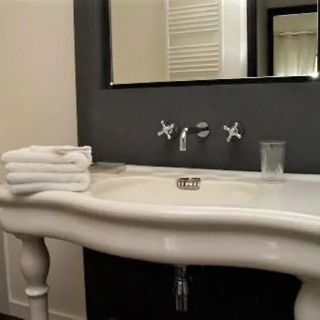 Luxury 2 Bedroom Coeur De Apartment Cannes